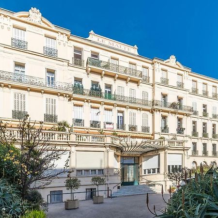 Cosy Malte Lägenhet Menton Exteriör bild